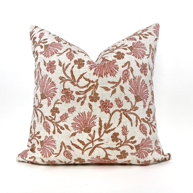 Roze kussensloop met wilde bloemen, kussen paars, kussen roest en roze, kussen beige en roze bloemen afbeelding 1