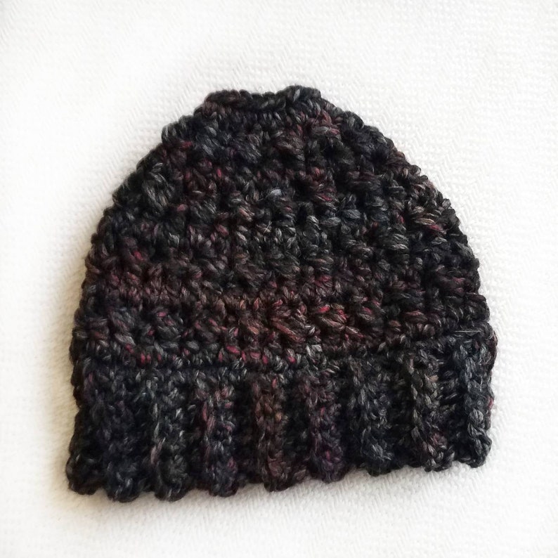 Messy Bun Beanie in Marble