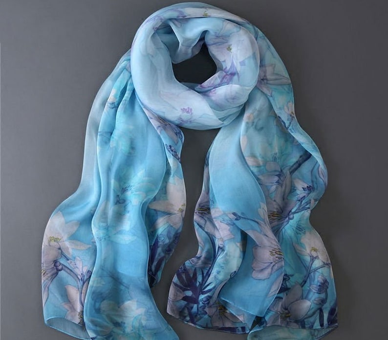 Floral Print Scarf in Blue