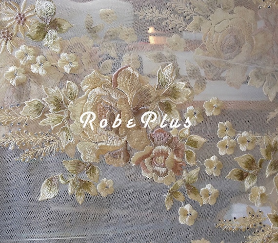Tulle dentelle Schiffli - strass tissu dentelle tissu strass - broder dentelle - dentelle florale brodé avec strass embellissement-dentelle Champagne 658006 Tulle dentelle Schiffli - strass tissu dentelle tissu strass - broder dentelle - dentelle florale brodé avec strass embellissement-dentelle Champagne 658006