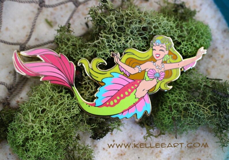 Blonde Mermaid Hard Enamel Pin Gold plated