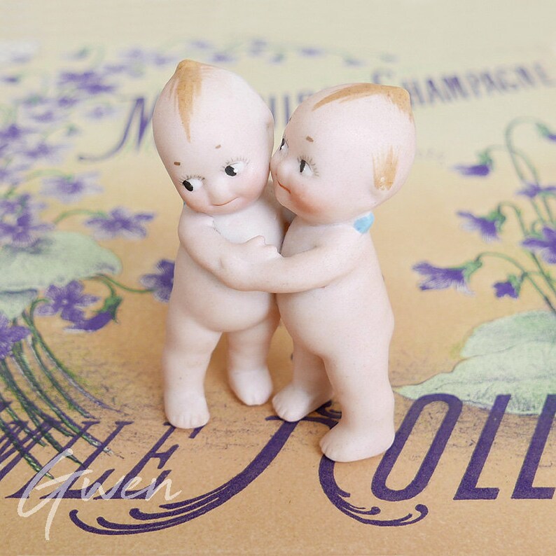 Antique German Bisque Kewpie Doll, Twin Baby Huggers Figurine from Rose O'Neill, 2.5 Siblings Action Figure, 1913 Germany Miniature image 3