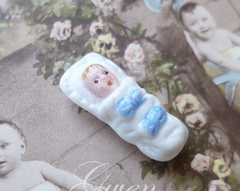 Antique Frozen Charlotte Tiny Miniature Bisque 1
