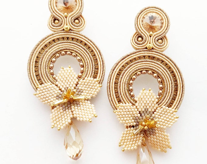 Soutache earrings with flower in bead weaving