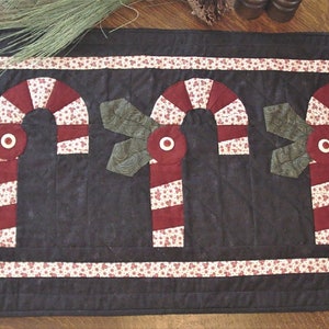TWISTED PEPPERMINT TOPPER Pattern - Cut Loose Press
