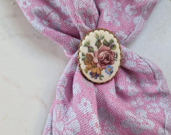 Vintage Oval Floral Scarf Clip | Gold Tone Mount | Elegant Retro Costume Jewellery