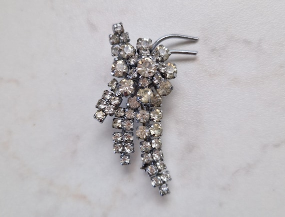 Vintage Rhinestone Flower Brooch | Sparkling Floral Pin | Elegant Costume Jewellery