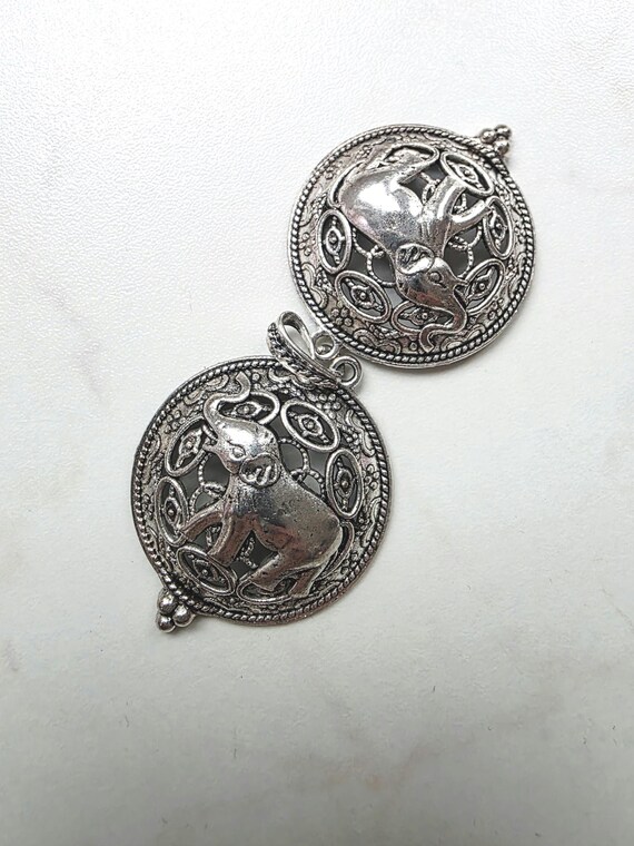 Vintage Elephant Diffuser Pendant - image 2
