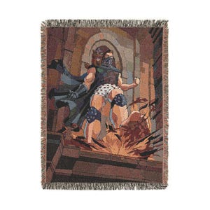 Può includere: Una coperta tessuta con una colorata illustrazione grafica di una figura mascherata con mantello e biancheria intima a motivi, in piedi sotto un arco di pietra. La scena include una piccola creatura sulla spalla e un'esplosione ai piedi.