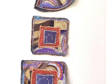 Set van drie handgemaakte patches, gemaakt van gerecyclede stof, decoratieve opnaai-applicaties, patches voor jeans, gepersonaliseerde kleding, upcycling.