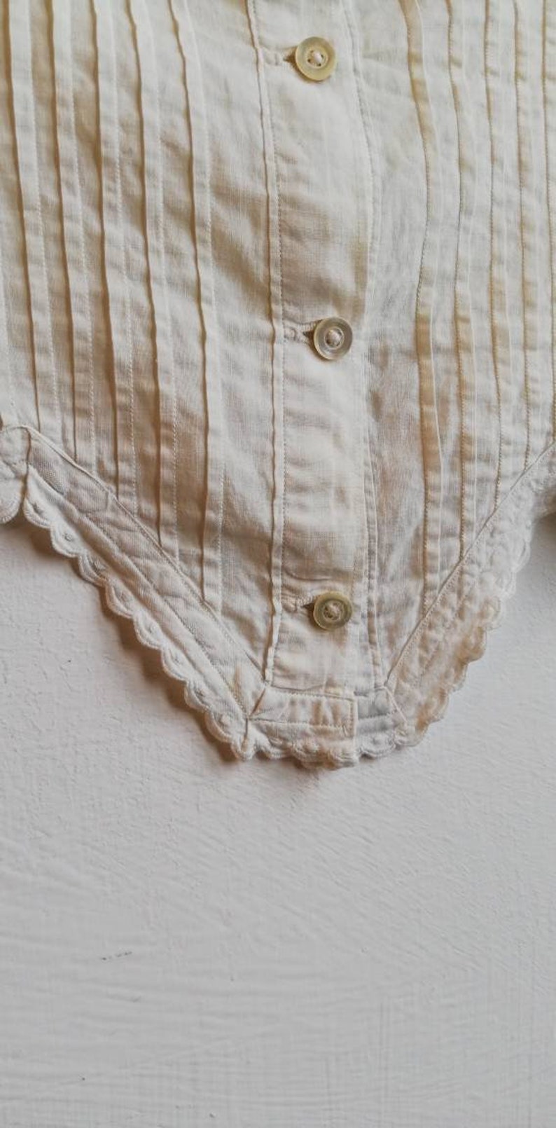 early 900 well preserved Embroidered vintage bodice