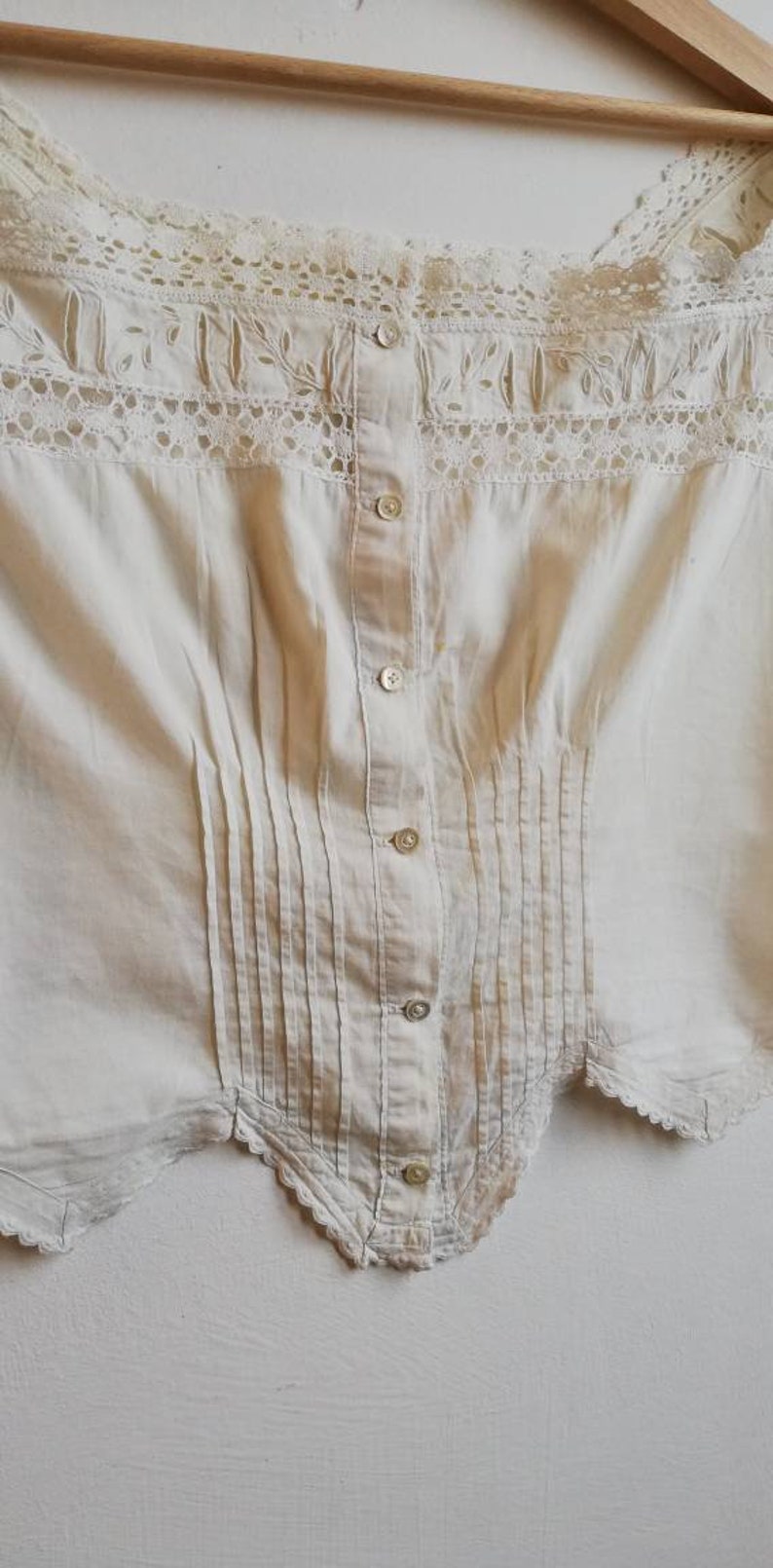 early 900 well preserved Embroidered vintage bodice