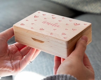 Girls Jewellery Box - Personalised Small Jewellery Box With Little Hearts - Beech Jewellery Box For Girls - Gift For Girls - UV853