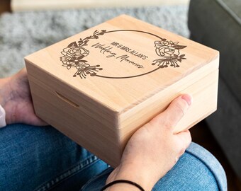 Wedding Keepsake Box - Personalised Wedding Memories Box - Wedding Gift For Couples - Square Keepsake Box - LC1158