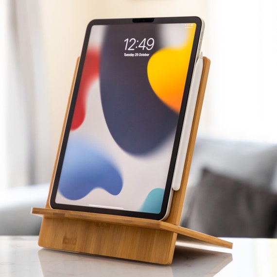 Tablet Stand Personalised iPad Stand Bamboo Tablet Holder Wood iPad Stand  Tablet Accessories Gift for Techies LC674 