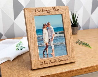 Our Happy Place Photo Frame - Personalised Memory Frame - Holiday Photo Frame - Gifts For Couple - Oak Picture Frame - Photo Frame - LC478
