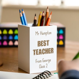 Pen Holder Best Teacher Gift Personalised Wooden Pen Pot Teacher Gifts Desk Tidy Pencil Holder Gift For Teacher LC140 image 2