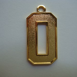 Number 0 Jersey Style Sports Necklace Charm Pendant (0.8&quot; Tall)  GOLD PLATED Football Baseball Basketball Soccer Lacrosse Hockey