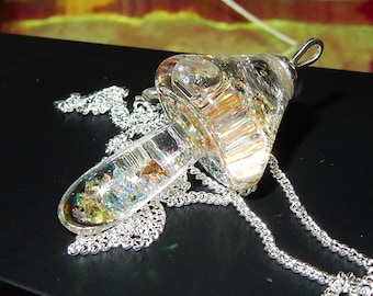 Colgante de seta de cuento de hadas - Colgante de seta de cristal - Pieza única | Joyería Fairycore | Cristal de borosilicato soplado a mano | Joyería de fantasía
