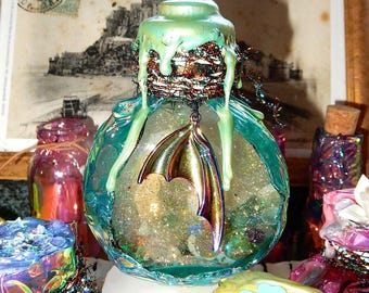 Frasco mágico de dragón fuerte Brebaje de bruja Decoración de hechizos Alquimia de brujas Elixir Poción Dragón Merchandising LARP Fantasía Ampolla Misticismo Arcoíris Halloween