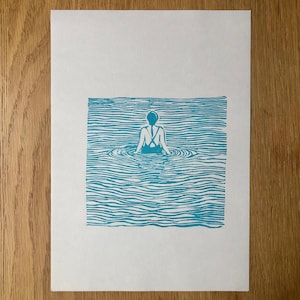 Lonely Swimming EDICIÓN AZUL CLARO - linograbado original. Edición limitada.