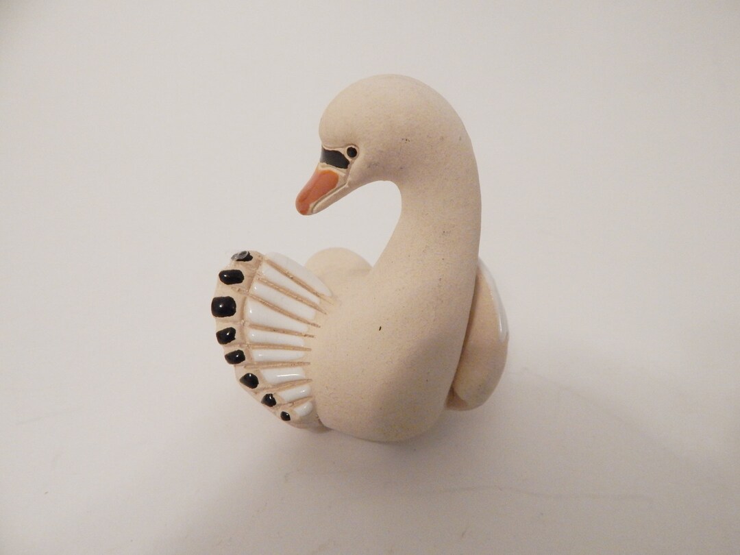 Vintage Artesania Riconada Swan (small) Ceramic - Etsy