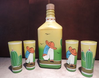 Vintage handmålad Sleepy Pancho Tequila-flaska och glas