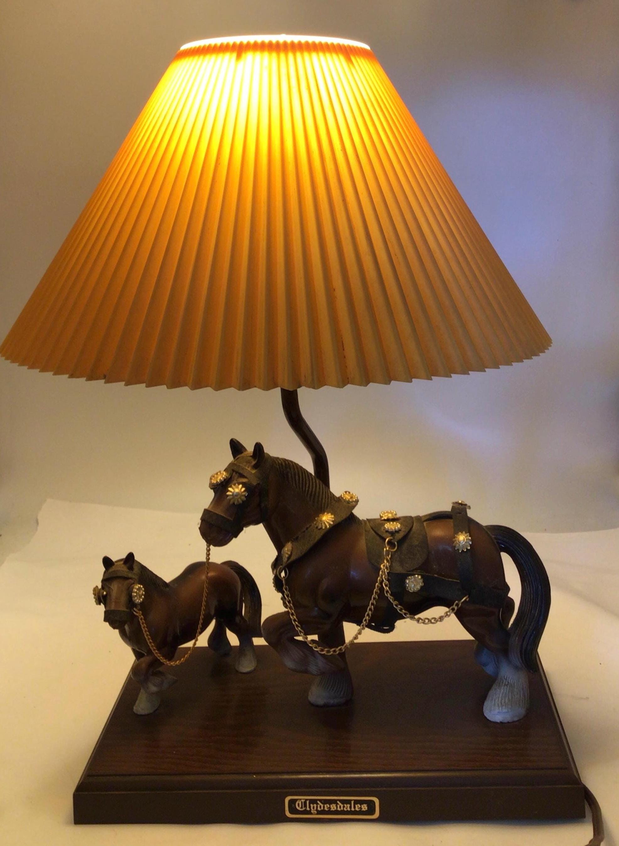 Budweiser Clydesdales テーブルランプ Budweiser Clydesdale Lamp - Etsy
