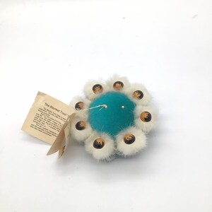 Vintage blanket toss pin cushion made in Alaska  by Northern Creations. NOS