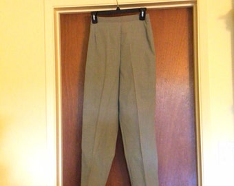 Dead stock Jeanie Blue Bell vintage light olive green cigarette high waisted pants NOS with tags