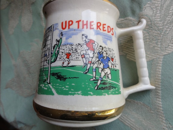 Prince William Ware Mug up the Reds 22 Carat Gold Royals UK