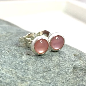 Pink Mother of Pearl Stud Earrings .. Small 5mm Round Studs .. Pink MOP .. MOP Studs .. Gemstone Earrings