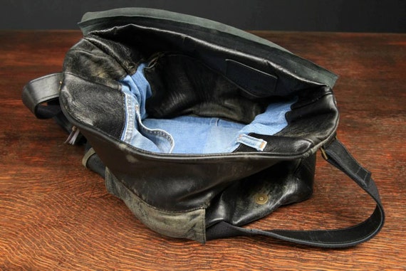 Bronx Distressed Gray Leather Messenger Bag with Buckle Flap The Row Avery Flap Messenger Bag Leather 297869 main image 3