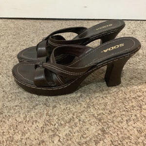 Vintage 90s brown Soda platform chunky heels boho Spice Gorl sandals sz 9 10