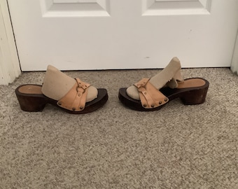 Vintage Candies 90s Brown platform tan Clog chunky heel sandals sz 8-8.5