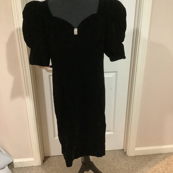 Vintage 80s 90s Cachet black velvet Huge puff sleeve dress by Bari Protas sz L