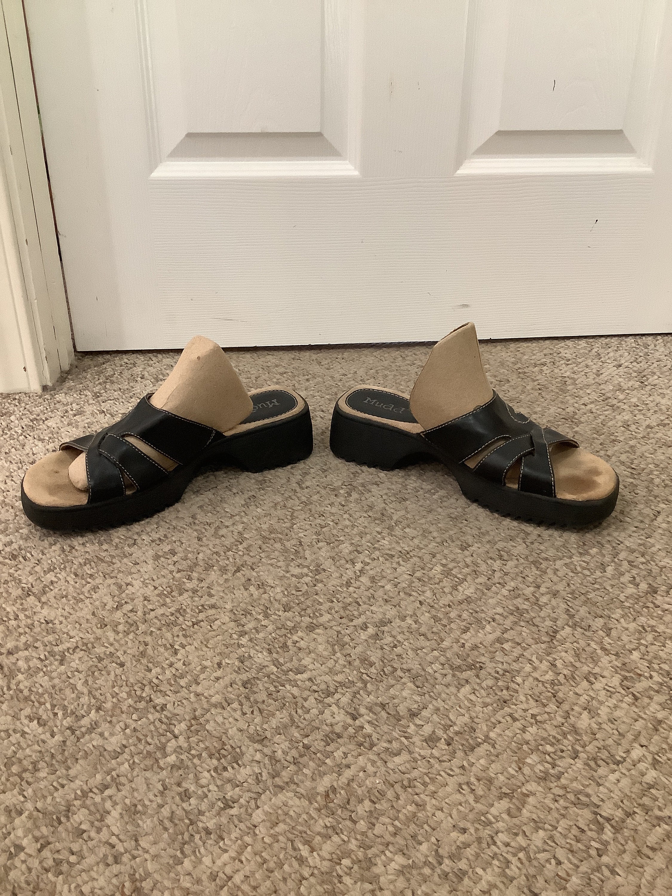 Discontinued mudd best sale sandals
