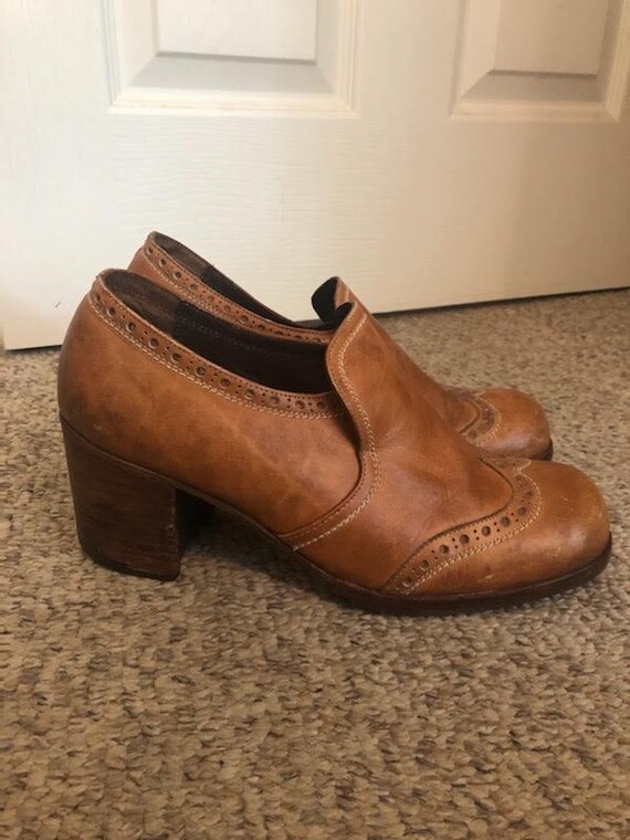 Vintage 1970's Tan leather The Wild Pair Platform