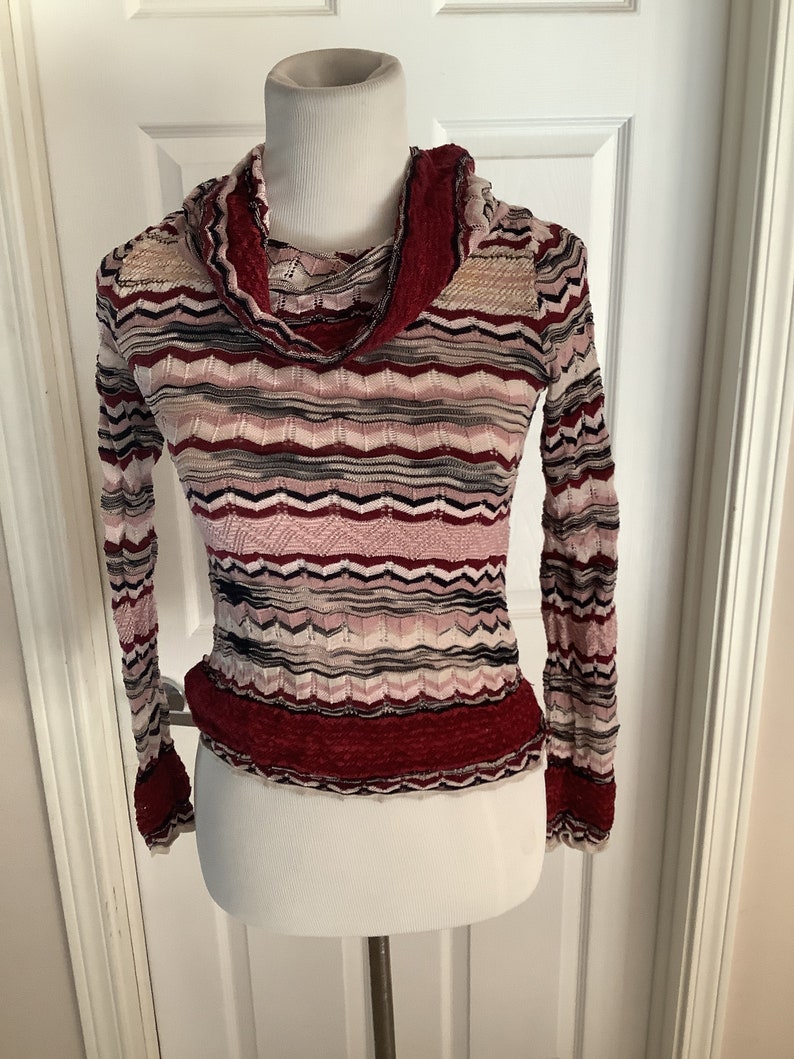 Vintage Missoni Burgundy Rose & Black Zig Zag turtleneck sweater 80s 90s size small image 2