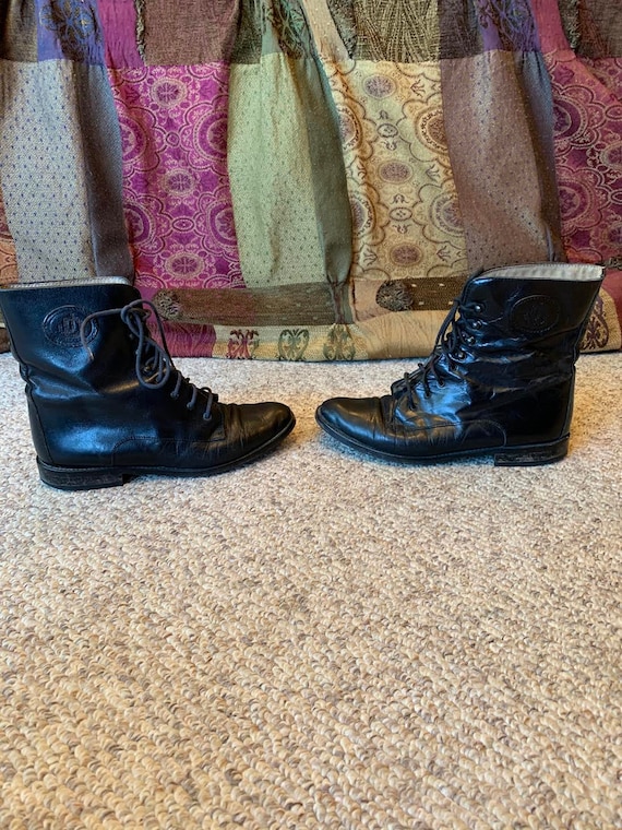 Vintage Joan & David black leather lace up Granny