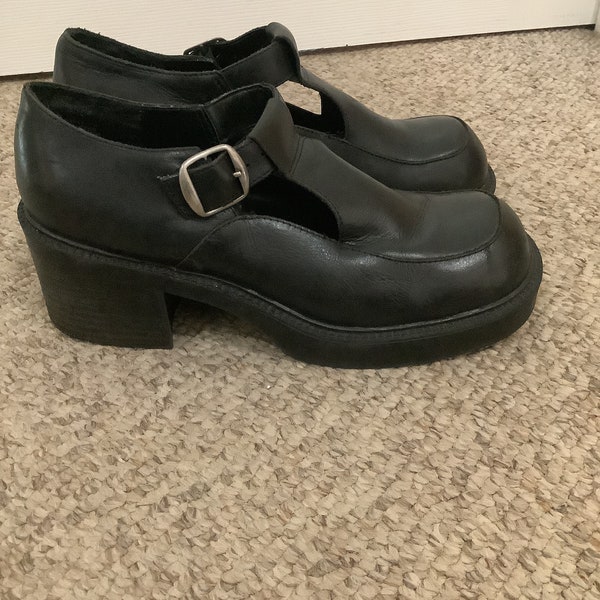 Vintage 90s 9 & Co. black leather platform Mary Jane Lolita Y2K School girl chunky heel shoes 8.5
