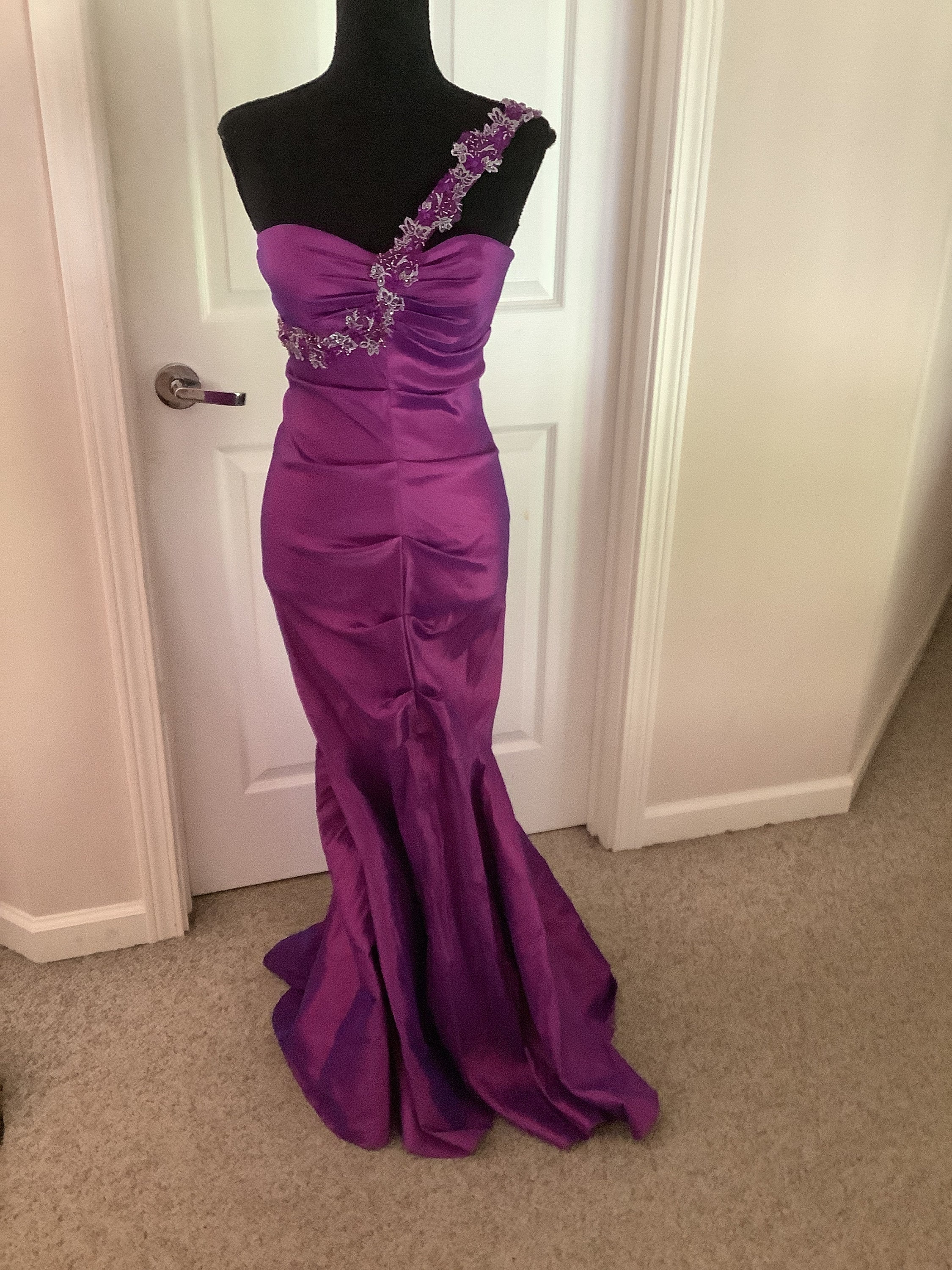 Cache formal gowns sales