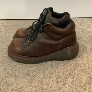 Vintage Dr Martens Brown Leather Platform 8550 Lace up  display picture 1