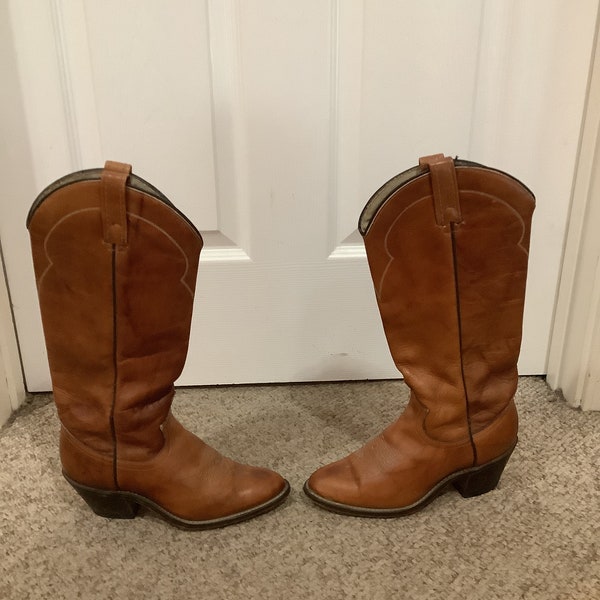 Vintage ACme brown leather Cowboy Western boho wood stacked heel boots sz 6-7