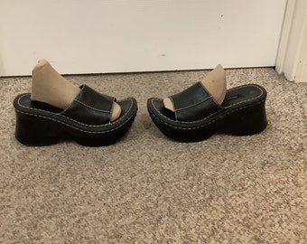 Vintage 90s  Xhilaration black platform wavy heel Y2K mules boho sandals sz 5-5.5