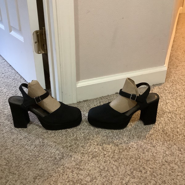 90s chunky heel sneakers