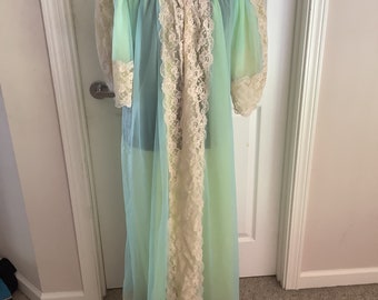 New 50s 60s Jenelle Ombré green yellow lace Peignoir Nylon see thru Nightgown Robe sz M/Jenelle of California flutter sleeves