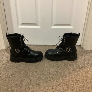 Vintage 90s Bongo Black Platform Lace 