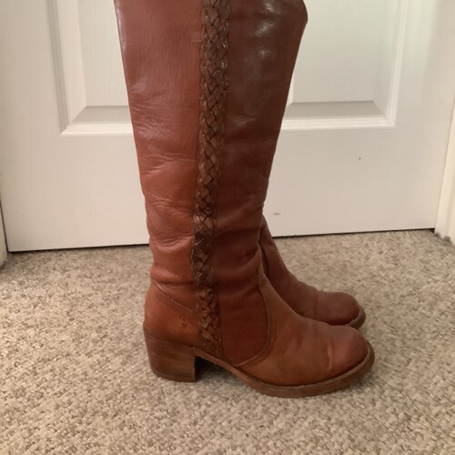 frye logo boots