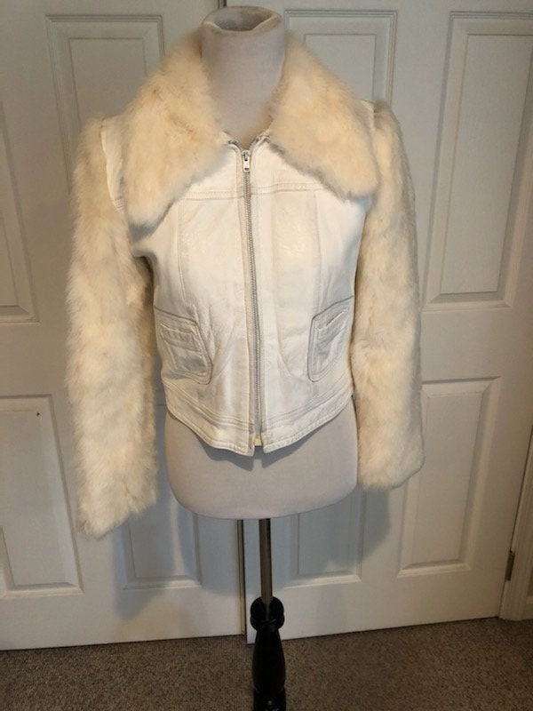 Vintage saks 70's White Leather bijgesneden jas met konijnenvacht/70's kraag en mouwen Maat 5 Kleding Dameskleding Jacks & Jassen 
